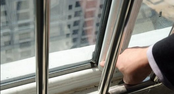 窗户漏风如何应对
